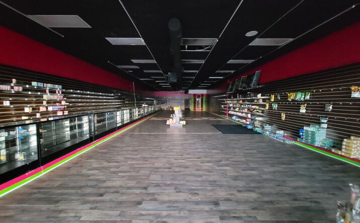 Pictures of Retail property located at 235 Monroe St, Martinsburg, WV 25404 for lease - image #1