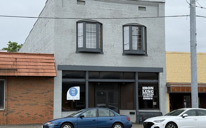 Pictures of Office property located at 19 Moulton St E, Decatur, AL 35601 for lease - image #1