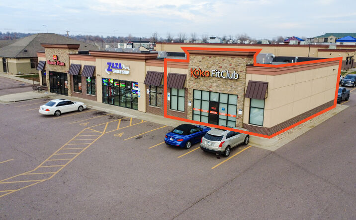 Pictures of Retail property located at 3320 S Sycamore Ave, Sioux Falls, SD 57110 for lease - image #1