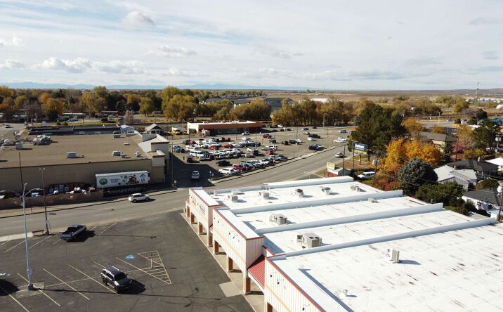 Pictures of Retail, Restaurant property located at 210 East 5th North, Mountain Home, ID 83647 for lease - image #1