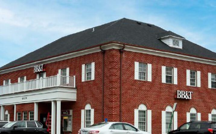 Pictures of Retail, Office property located at 6810 Commerce St, Springfield, VA 22150 for lease - image #1