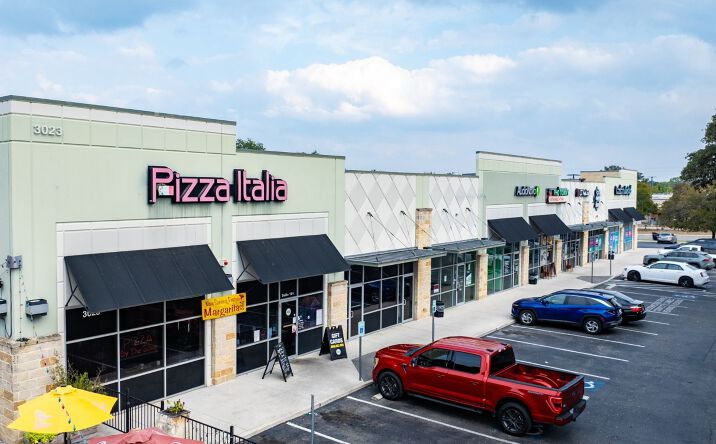 Pictures of Retail property located at 3023 Thousand Oaks Dr, San Antonio, TX 78247 for lease - image #1