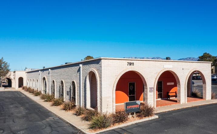 Pictures of Office property located at 1209 Mountain Rd Pl NE, Albuquerque, NM 87110 for lease - image #1