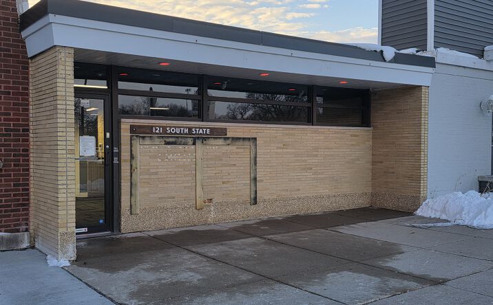 Pictures of Retail, Office, Special Purpose property located at 121 S State St, Belvidere, IL 61008 for lease - image #1
