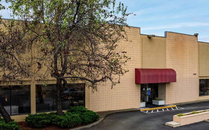Pictures of Retail property located at 2838 S El Camino Real, San Mateo, CA 94403 for lease - image #1
