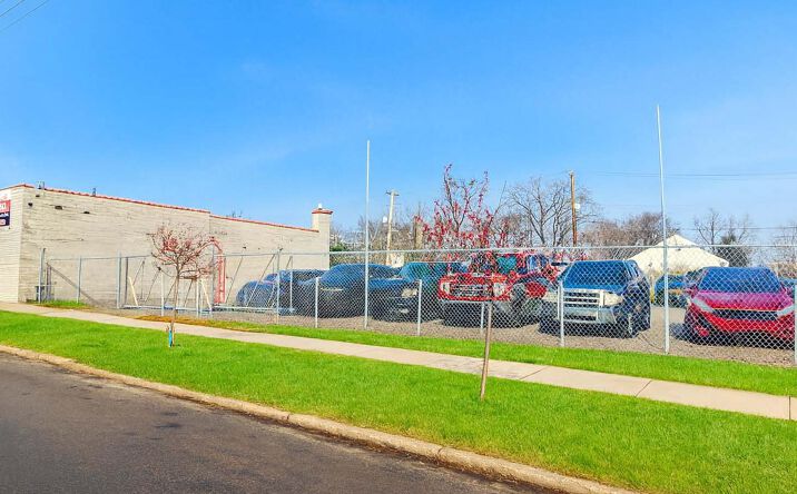Pictures of Retail property located at 16900-16912 Joy Road, Detroit, MI 48228 for lease - image #1