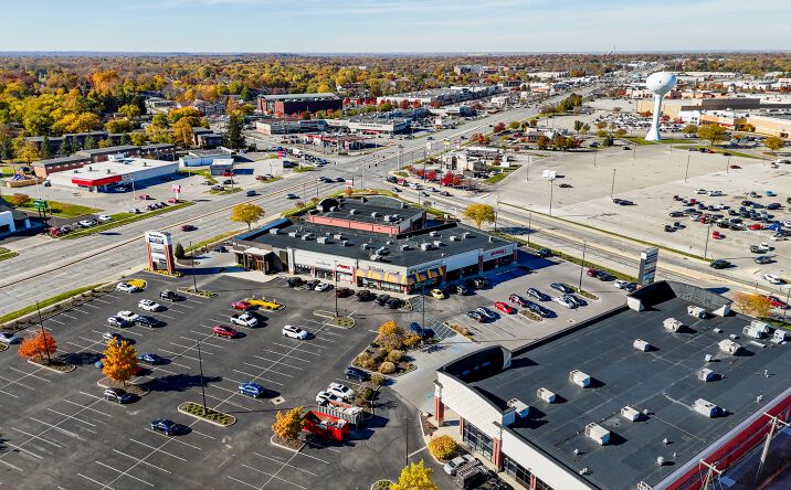 Pictures of Retail property located at 789 U.S. Hwy 31 N, Greenwood, IN 46142 for lease - image #1