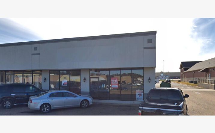 Pictures of Retail property located at 131 Arkansas Blvd, Texarkana, AR 71854 for lease - image #1