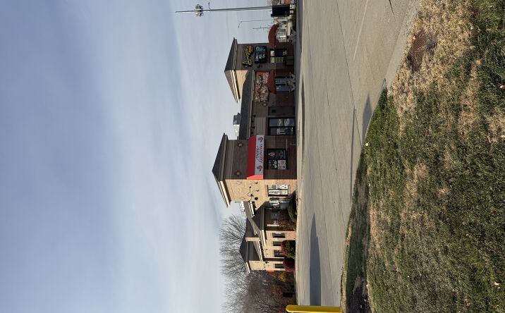 Pictures of Retail, Restaurant property located at 5955 N 27th St, Lincoln, NE 68521 for lease - image #1