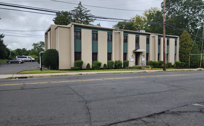 Pictures of Office property located at 276 Highland Ave, Waterbury, CT 06708 for lease - image #1