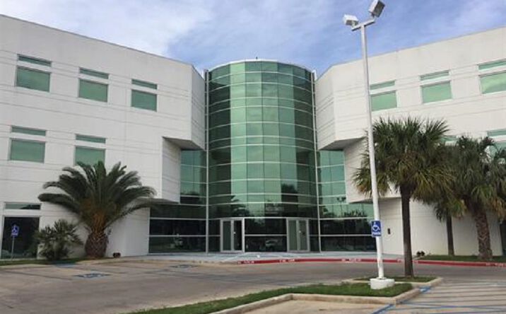 Pictures of Retail, Office property located at 6909 Springfield Ave, Laredo, TX 78041 for lease - image #1