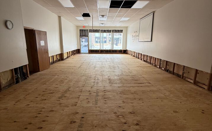 Pictures of Retail property located at 1007 Central Ave, Fort Dodge, IA 50501 for lease - image #1