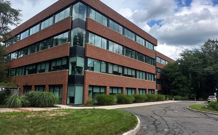 Pictures of Office property located at 175 Powder Forest Dr, Simsbury, CT 06089 for lease - image #1