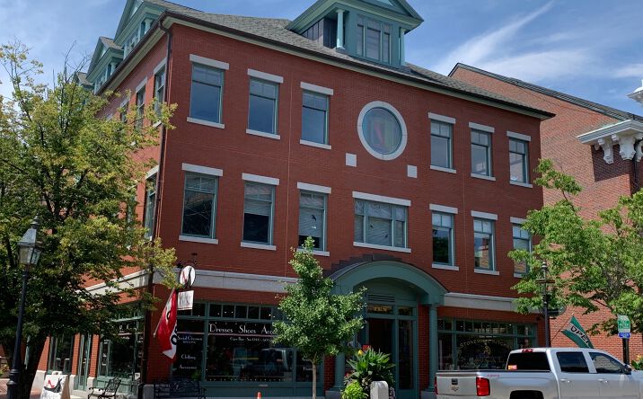 Pictures of Retail property located at 10 Pleasant St, Portsmouth, NH 03801 for lease - image #1