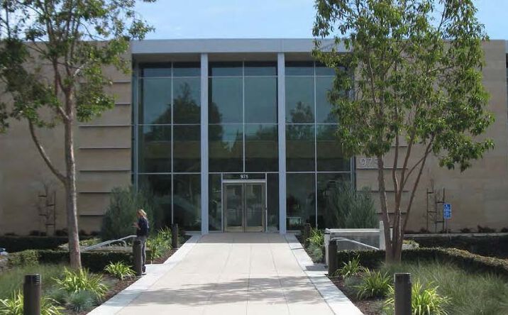 Pictures of Retail, Office property located at 975 N California Ave, Palo Alto, CA 94303 for lease - image #1