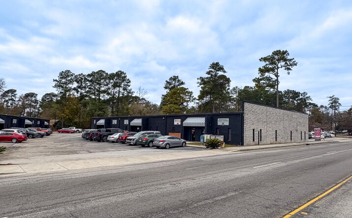 Pictures of Retail, Industrial property located at 622 Old Trolley Road Suite 134, Summerville, SC 29485 for lease - image #1