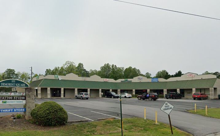 Pictures of Office property located at 101 Demorest square Dr, Demorest, GA 30535 for lease - image #1