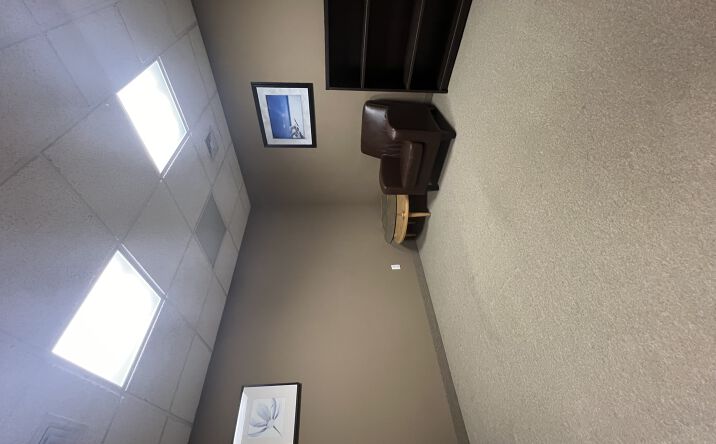 Pictures of Retail property located at 20 Gilbert Ave, Smithtown, NY 11787 for lease - image #1