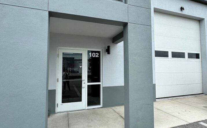 Pictures of Industrial property located at 3939 Tollhouse Dr, Naples, FL 34114 for lease - image #1