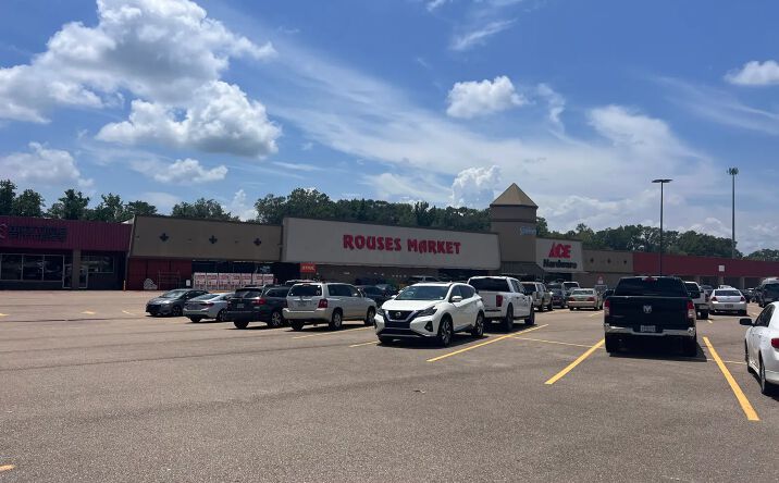 Pictures of Retail property located at 2300 Church St, Zachary, LA 70791 for lease - image #1