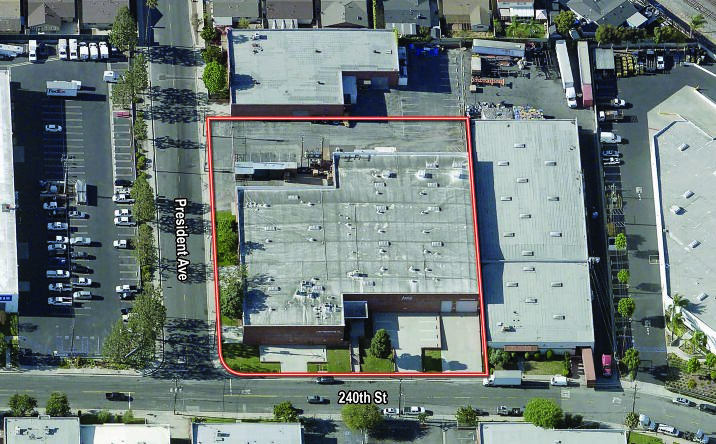 Pictures of Industrial property located at 1429 240th St, Los Angeles, CA 90710 for lease - image #1