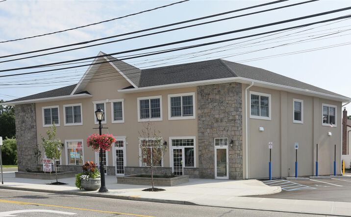 Pictures of Office property located at 1025-1033 Little East Neck Rd Road, West Babylon, NY 11704 for lease - image #1