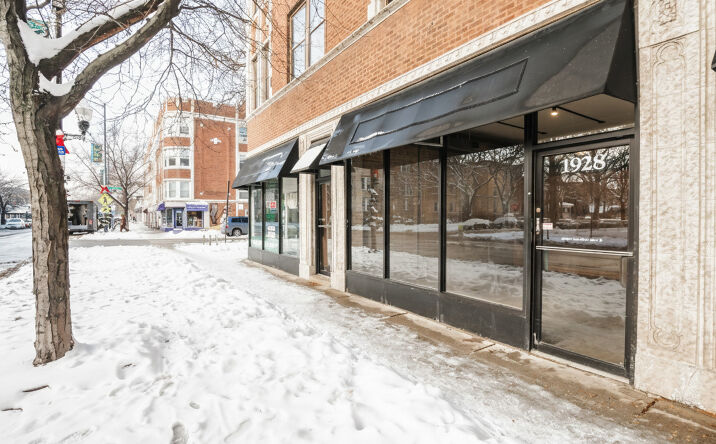 Pictures of Retail, Office property located at 1928 W MONTROSE Avenue, Chicago, IL 60613 for lease - image #1