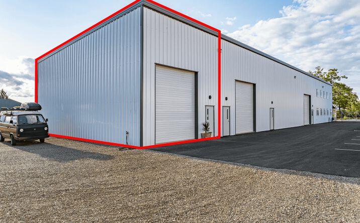 Pictures of Industrial property located at 2074 Commerce Dr, Medford, OR 97504 for lease - image #1