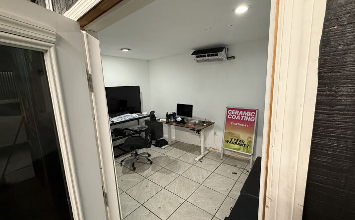 Pictures of Office, Industrial property located at 5554 Normandy Blvd, Jacksonville, FL 32205 for lease - image #1