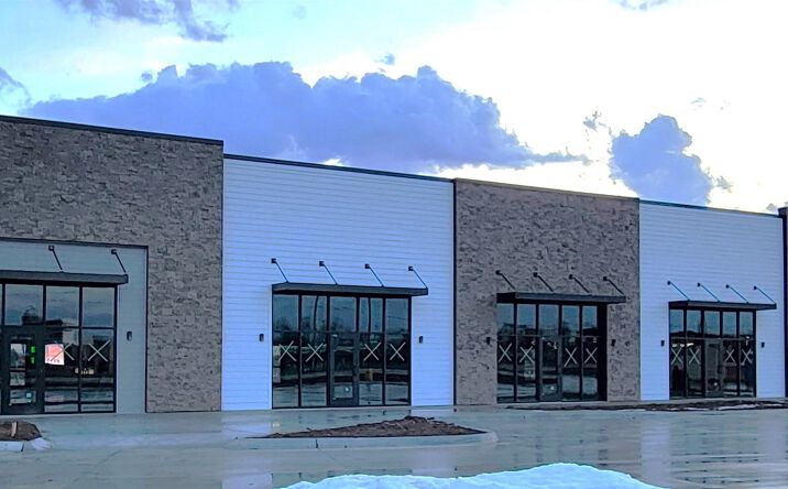 Pictures of Retail, Office, Restaurant, Special Purpose property located at 3315 John F. Kennedy Road #Units D & E, Dubuque, IA 52002 for lease - image #1