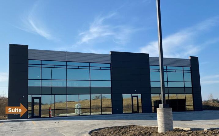 Pictures of Retail, Office property located at 6600 Boulder Brook Court #1L2 and 1L3, Dubuque, IA 52003 for lease - image #1