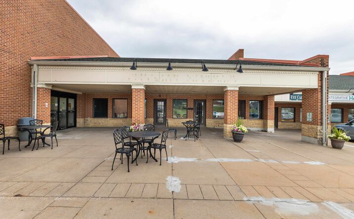 Pictures of Retail, Office property located at 995 Galena Square Drive, Galena, IL 61036 for lease - image #1