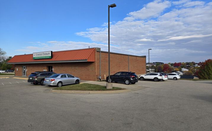 Pictures of Retail, Office, Special Purpose property located at 4135 Pennsylvania Ave, Dubuque, IA 52002 for lease - image #1