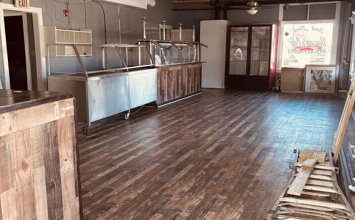 Pictures of Restaurant, Retail, Office property located at 3 E Lathrop Ave, Savannah, GA 31415 for lease - image #1