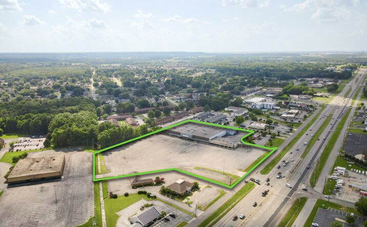 Pictures of Office, Retail, Industrial property located at 2009 Beltline Rd SW, Decatur, AL 35603 for lease - image #1