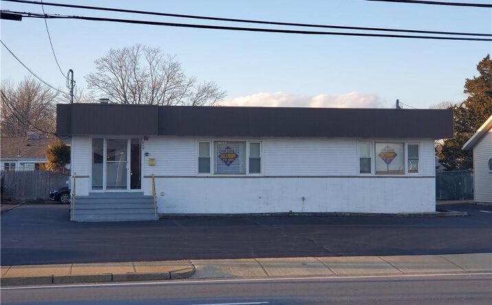 Pictures of Office property located at 849 post Road, Warwick, RI 02888 for lease - image #1