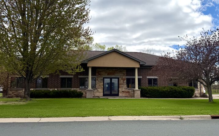 Pictures of Office property located at 13433 Fenway Blvd Cir N, Hugo, MN 55038 for lease - image #1