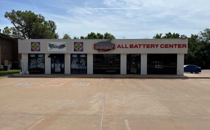 Pictures of Retail property located at 1065 36th Ave NW, Norman, OK 73072 for lease - image #1