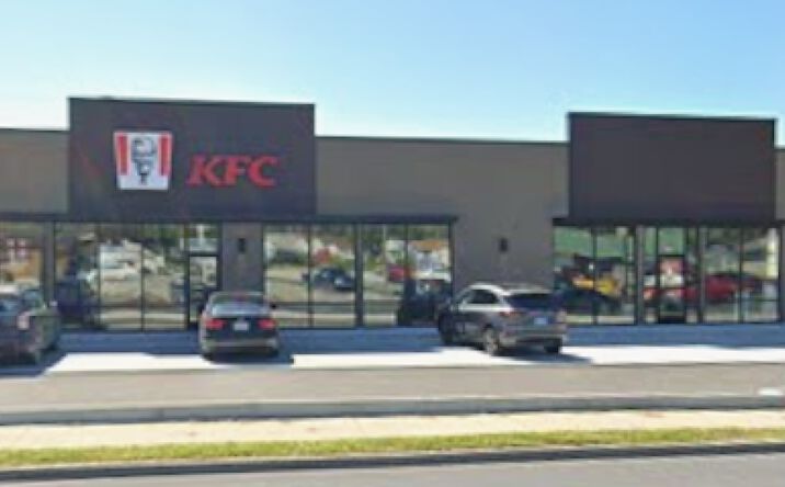 Pictures of Retail, Office property located at 631 E National Ave, Brazil, IN 47834 for lease - image #1
