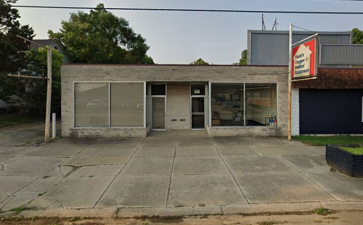 Pictures of Office, Industrial property located at 411 W 4th St, Mishawaka, IN 46544 for lease - image #1