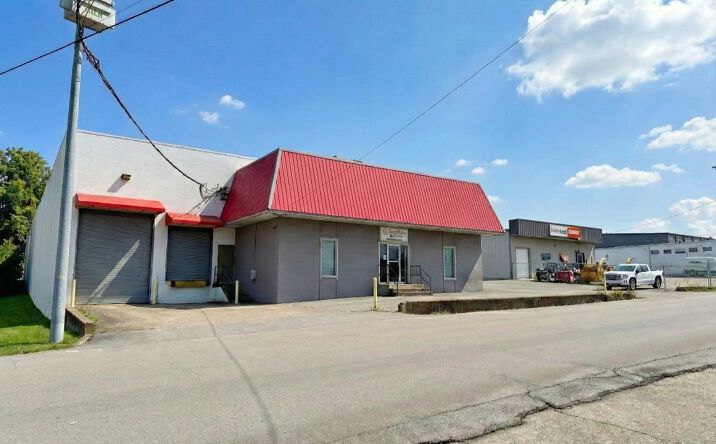 Pictures of Industrial property located at 439 McNally Dr, Nashville, TN 37211 for lease - image #1