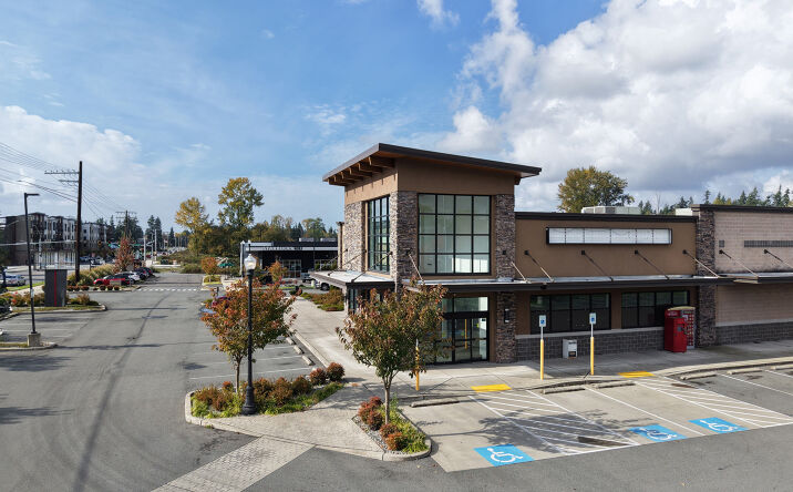 Pictures of Retail property located at 7423 204th St NE, Arlington, WA 98223 for lease - image #1