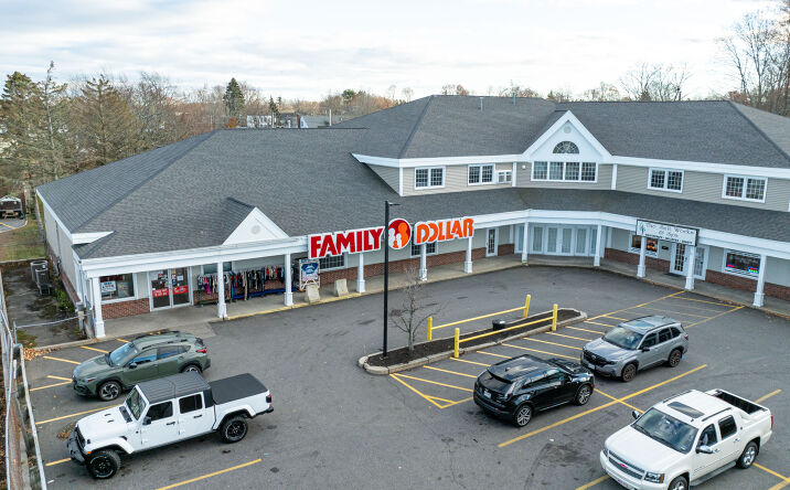 Pictures of Retail property located at 321 Elm St, Biddeford, ME 04005 for lease - image #1