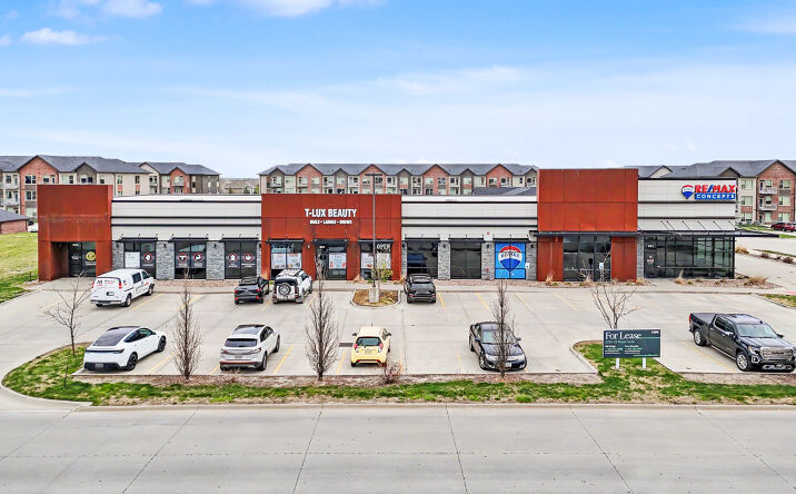 Pictures of Retail property located at 651 NE Venture Dr, Waukee, IA 50263 for lease - image #1