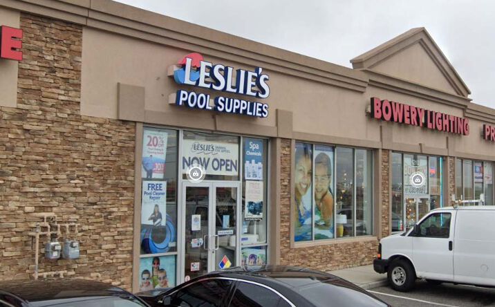 Pictures of Retail property located at 1294 Broadhollow Rd, Farmingdale, NY 11735 for lease - image #1