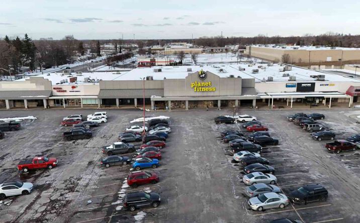 Pictures of Retail property located at 27350 Plymouth Rd, Redford, MI 48239 for lease - image #1