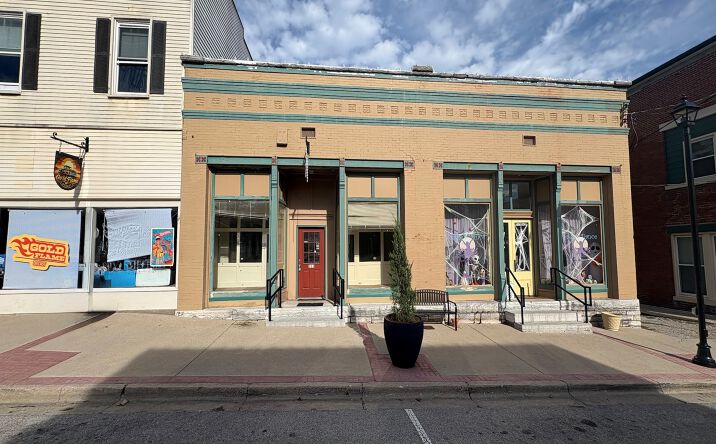 Pictures of Retail, Office property located at 313 E Main St, Wilmore, KY 40390 for lease - image #1