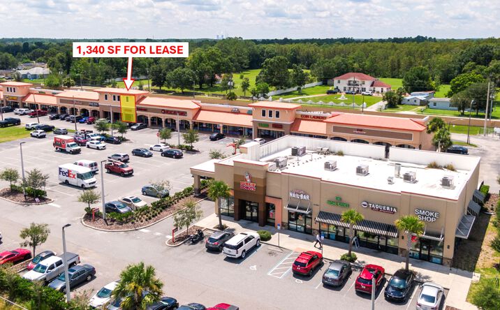 Pictures of Retail property located at 10376 E Colonial Dr, Orlando, FL 32817 for lease - image #1