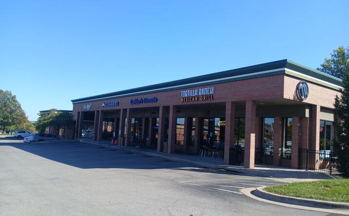 Pictures of Retail property located at 8609 College Blvd, Overland Park, KS 66210 for lease - image #1
