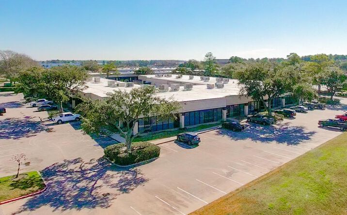 Pictures of Industrial property located at 500 Century Plaza Dr, Houston, TX 77073 for lease - image #1